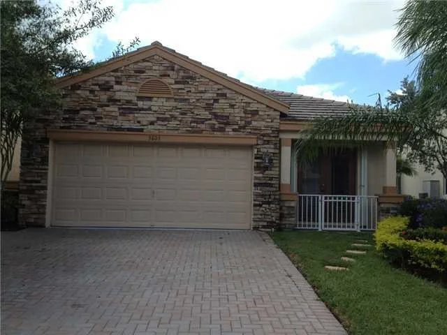 Photo of 5803 Raceway Road