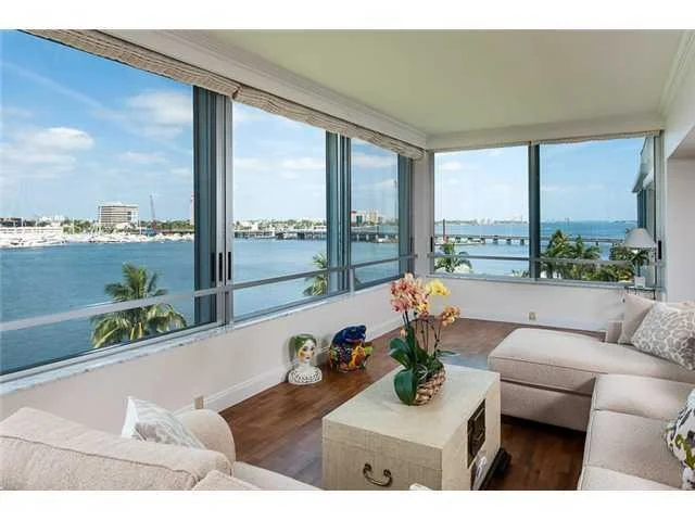 Photo of Unit 520B at 44 Cocoanut Row