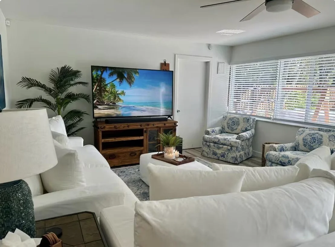 Photo of 528 Date Palm Drive