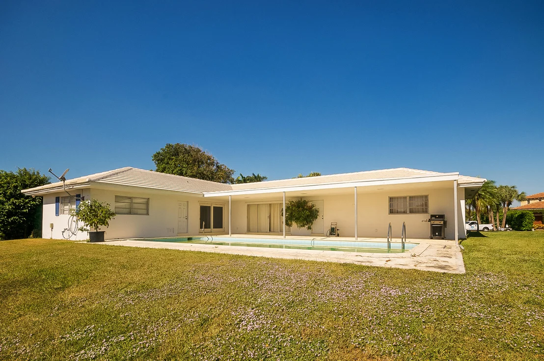 Photo of 930 Emerald Row