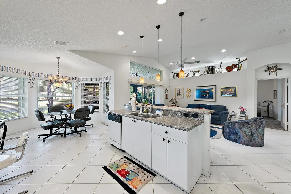 Photo of 6735 Malta Drive