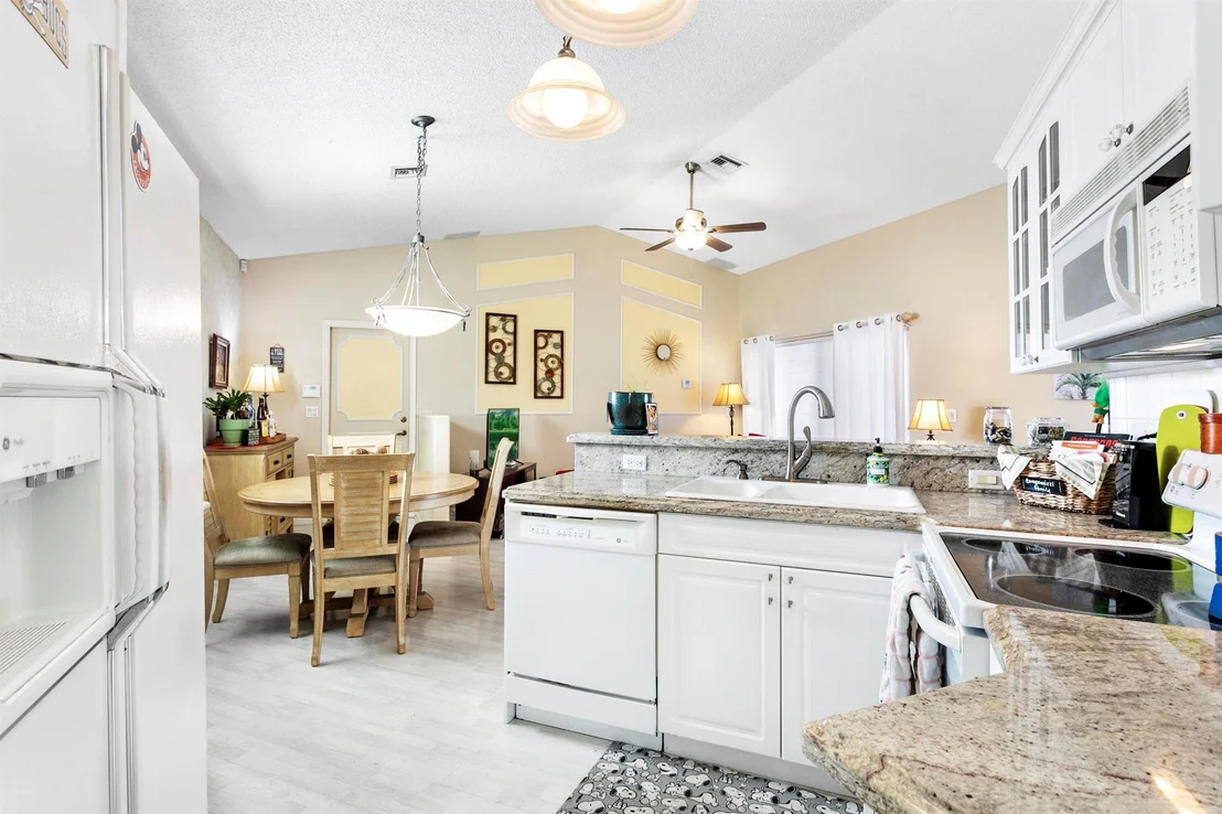 Photo of 10478 Utopia Circle S