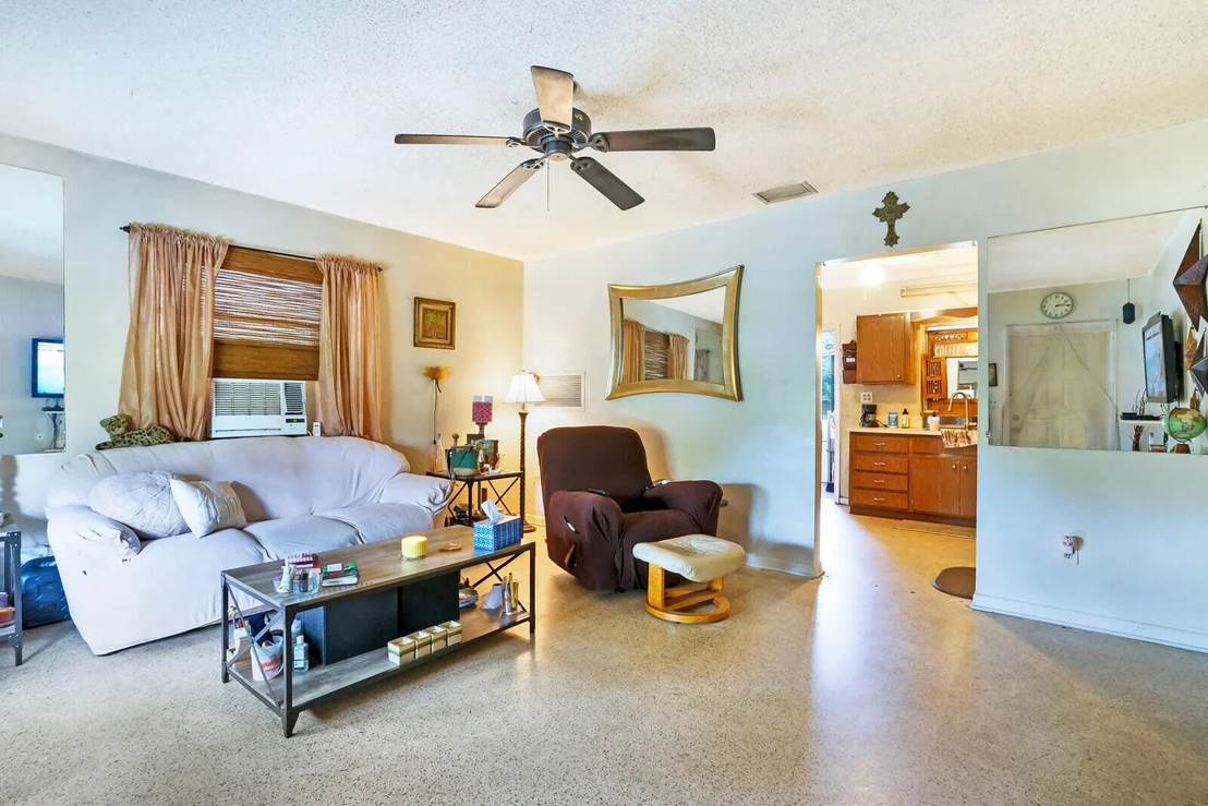 Photo of 6131 Edwards Road