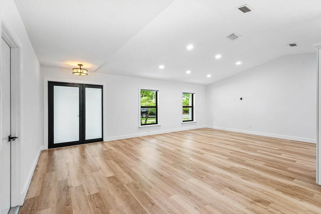 Photo of 2425 NW 36th Street