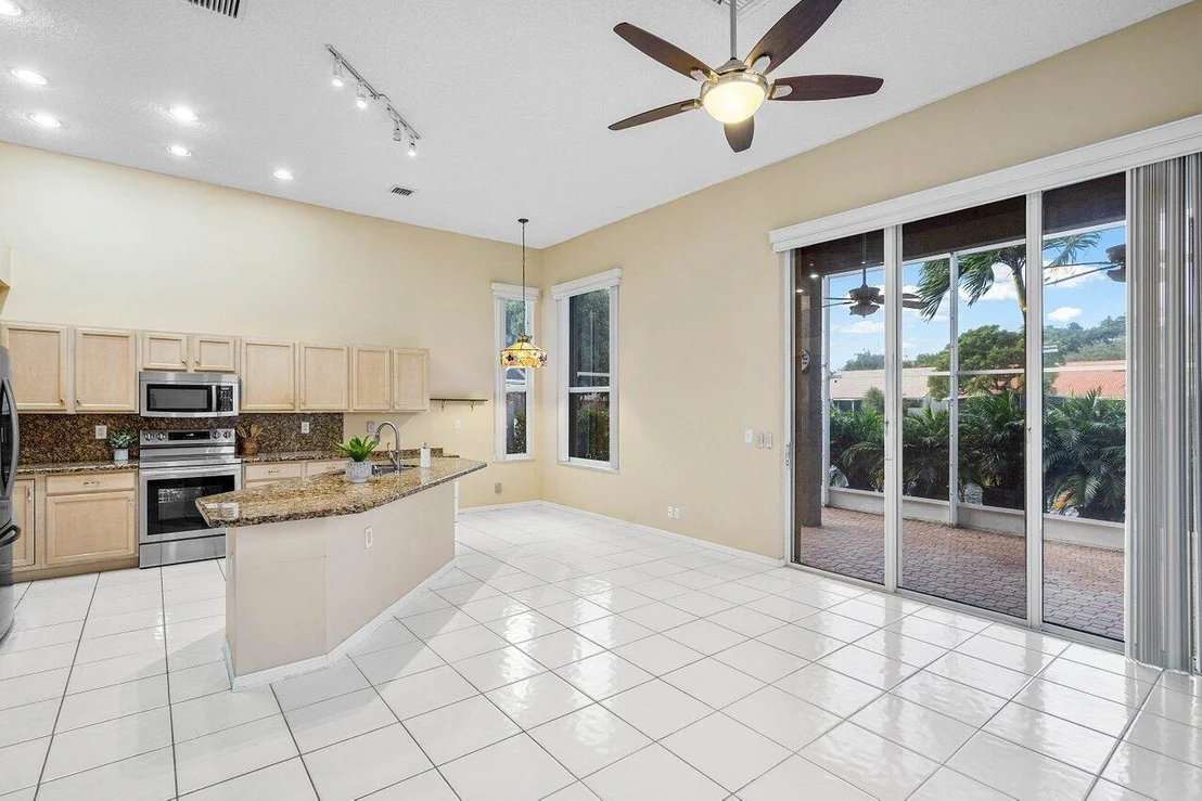 Photo of 5536 Grande Palm Circle