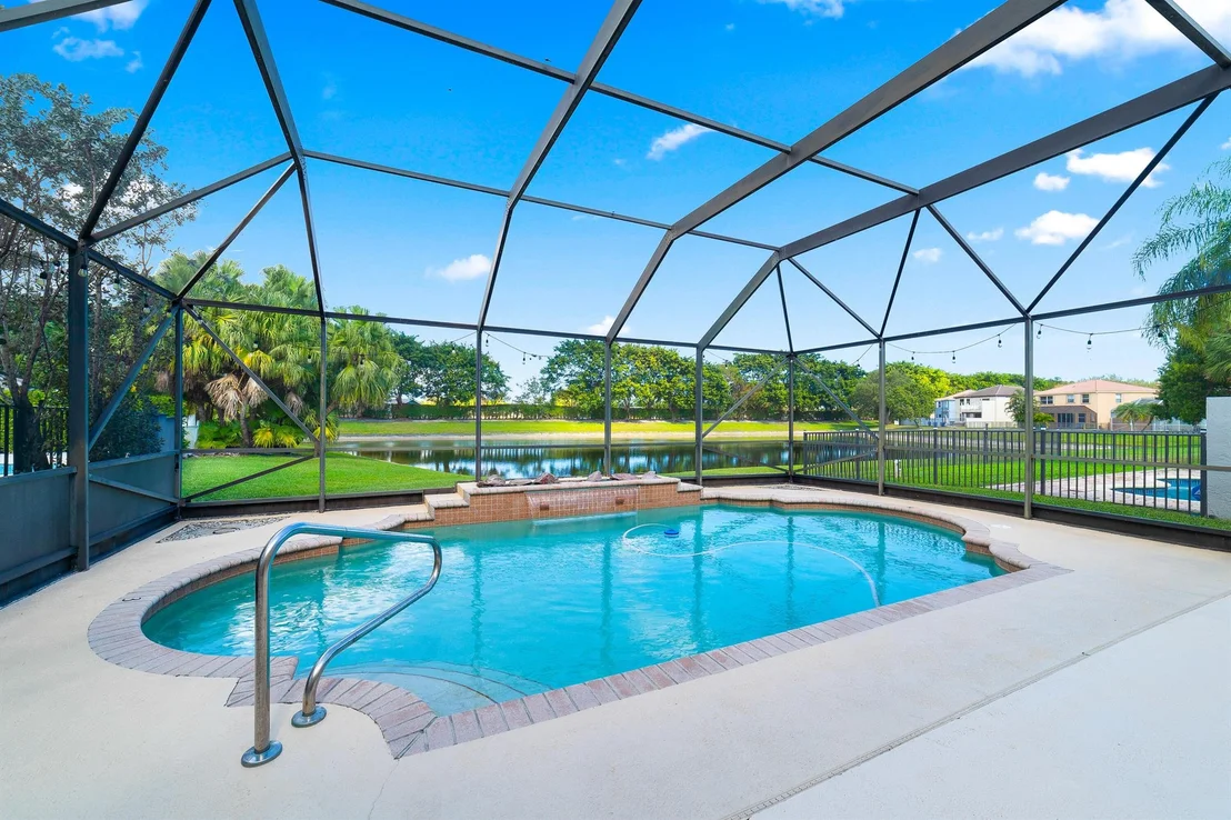 Photo of 7671 Oak Grove Circle