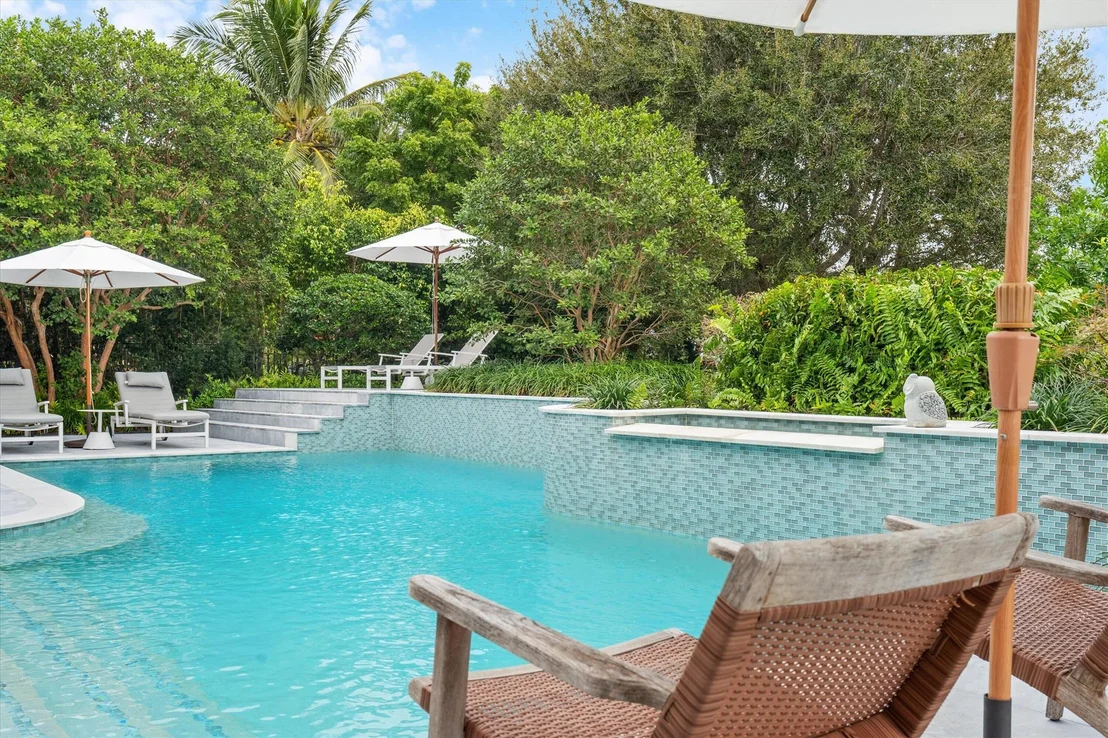 Photo of 121 Turnberry Drive