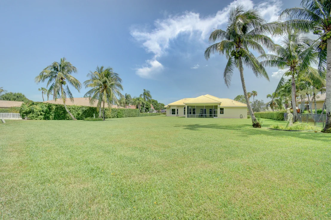 Photo of 137 Turnberry Drive