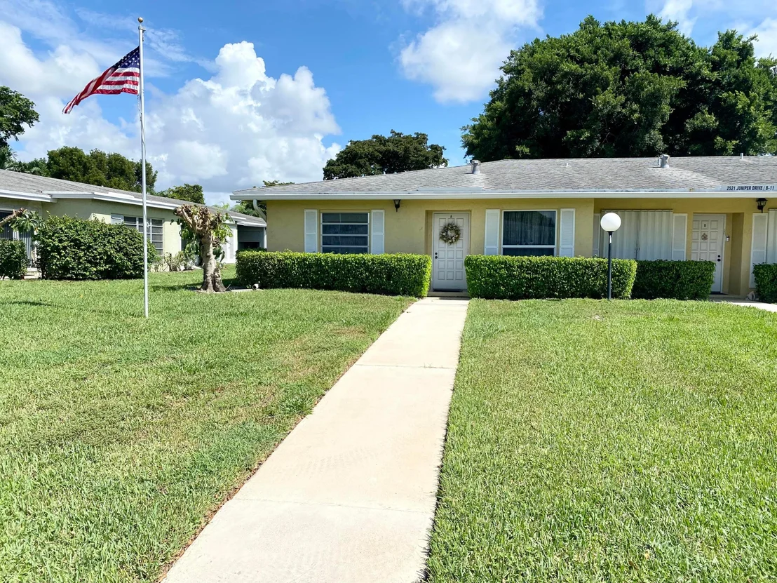 Photo of Unit A at 2521 Juniper Drive