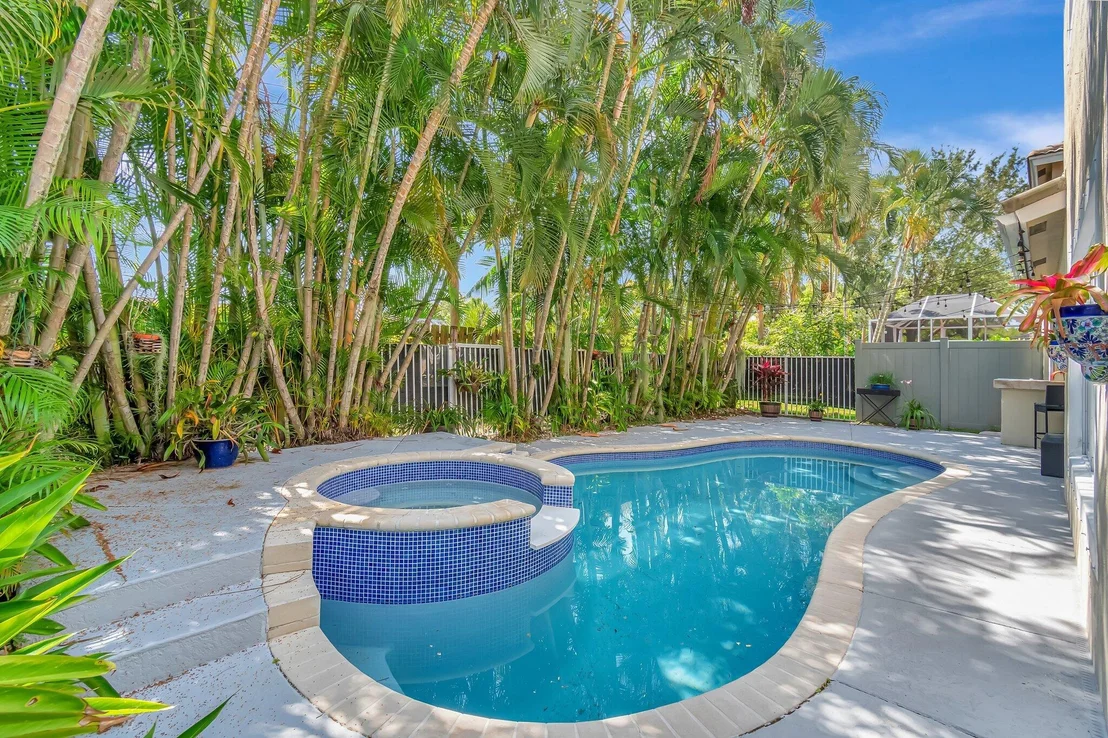 Photo of 6788 Hendry Drive