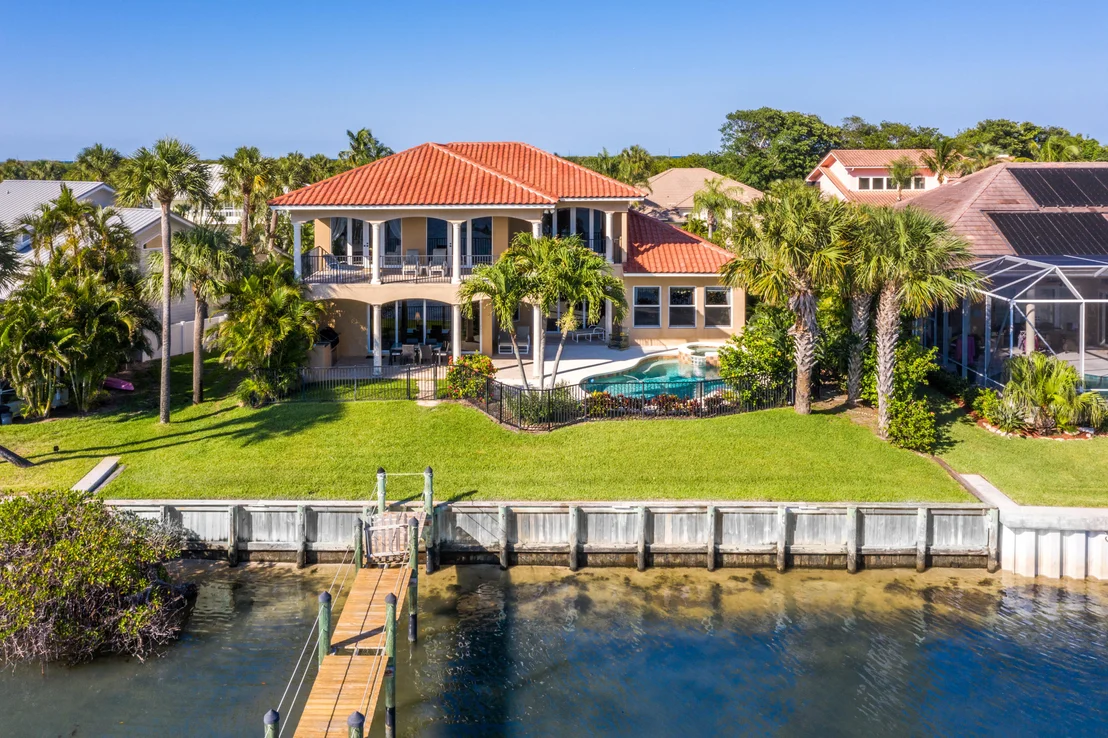 Photo of 4380 NE Joes Point Road