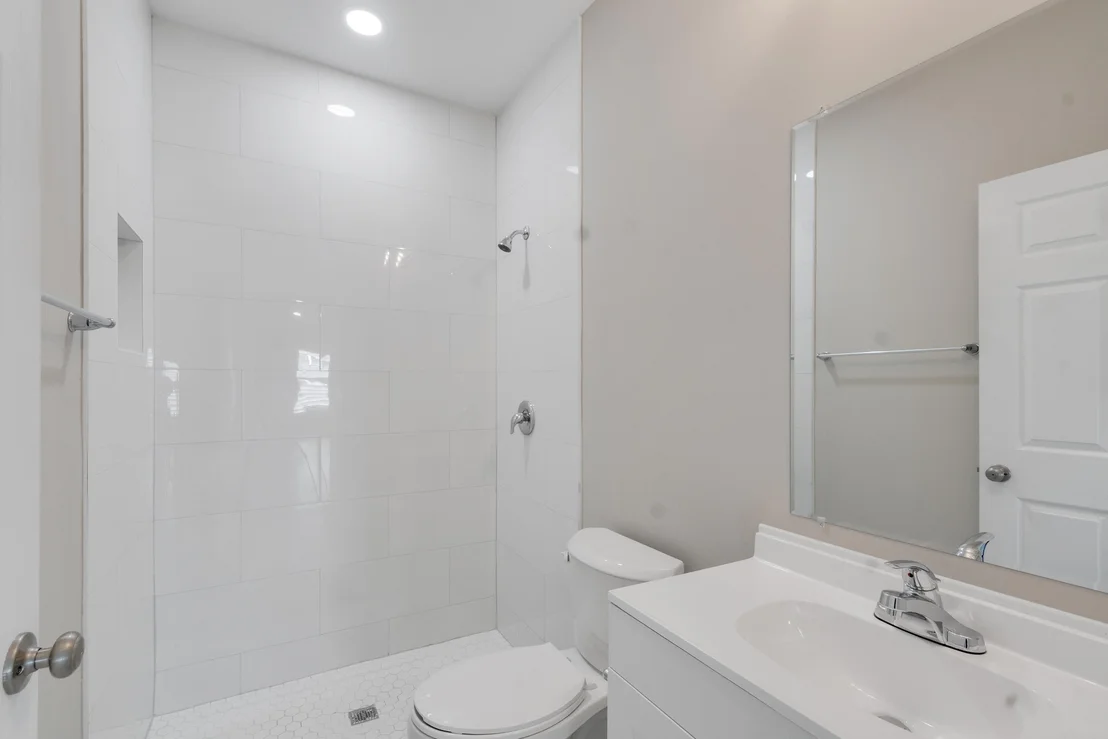 Photo of 926 7TH