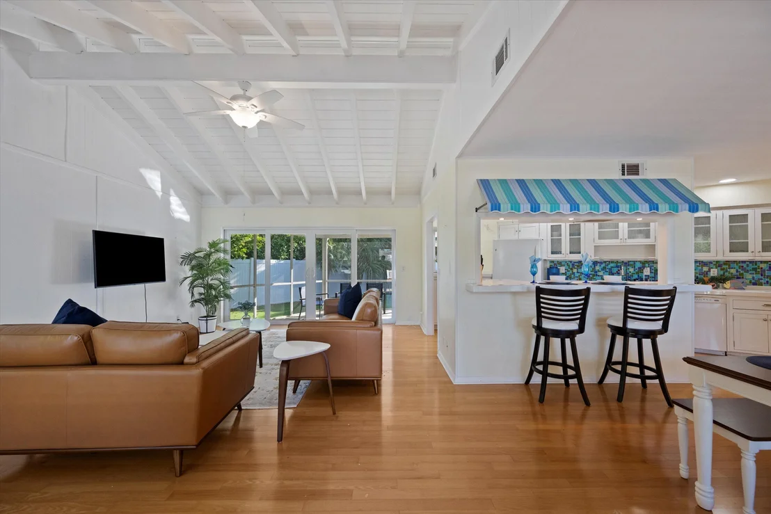 Photo of 430 Neptune Road