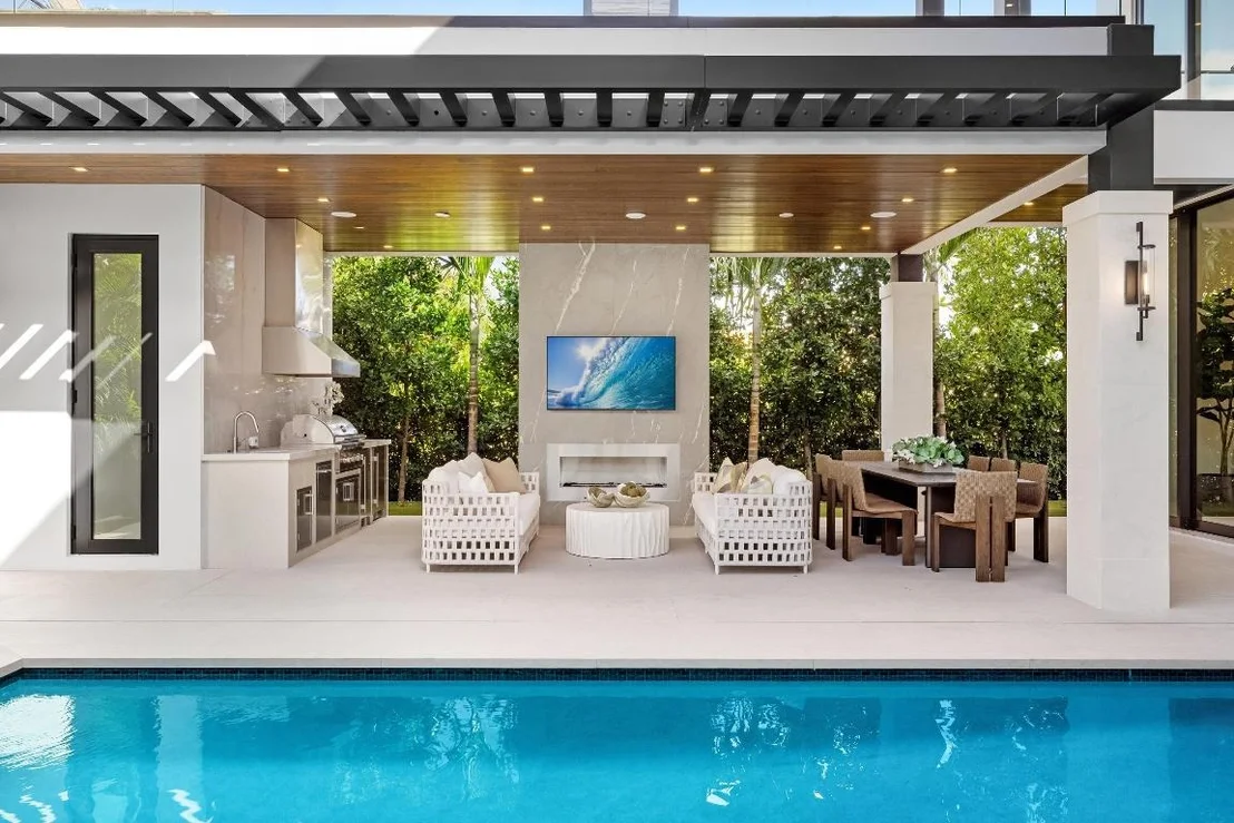 Photo of 2498 Queen Palm Road