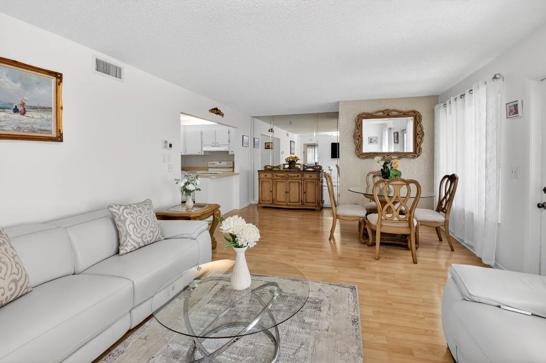 Photo of Unit C2 at 321 Knotty Pine Circle