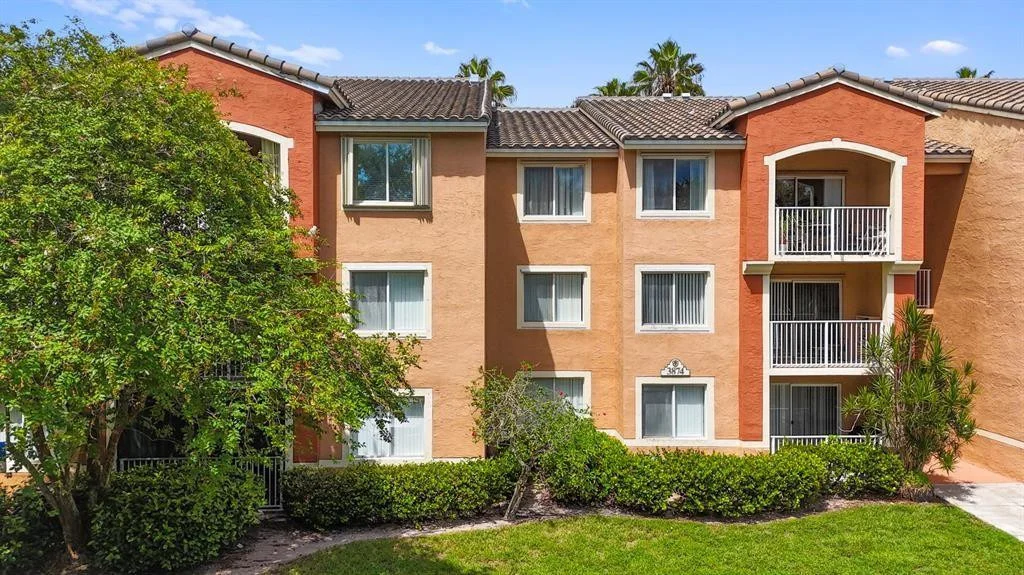 Photo of Unit 3056 at 3874 Lyons Road