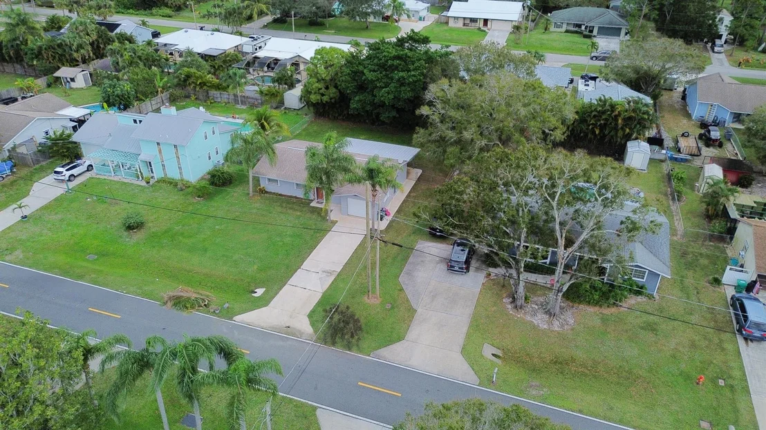 Photo of 6008 Palm Drive