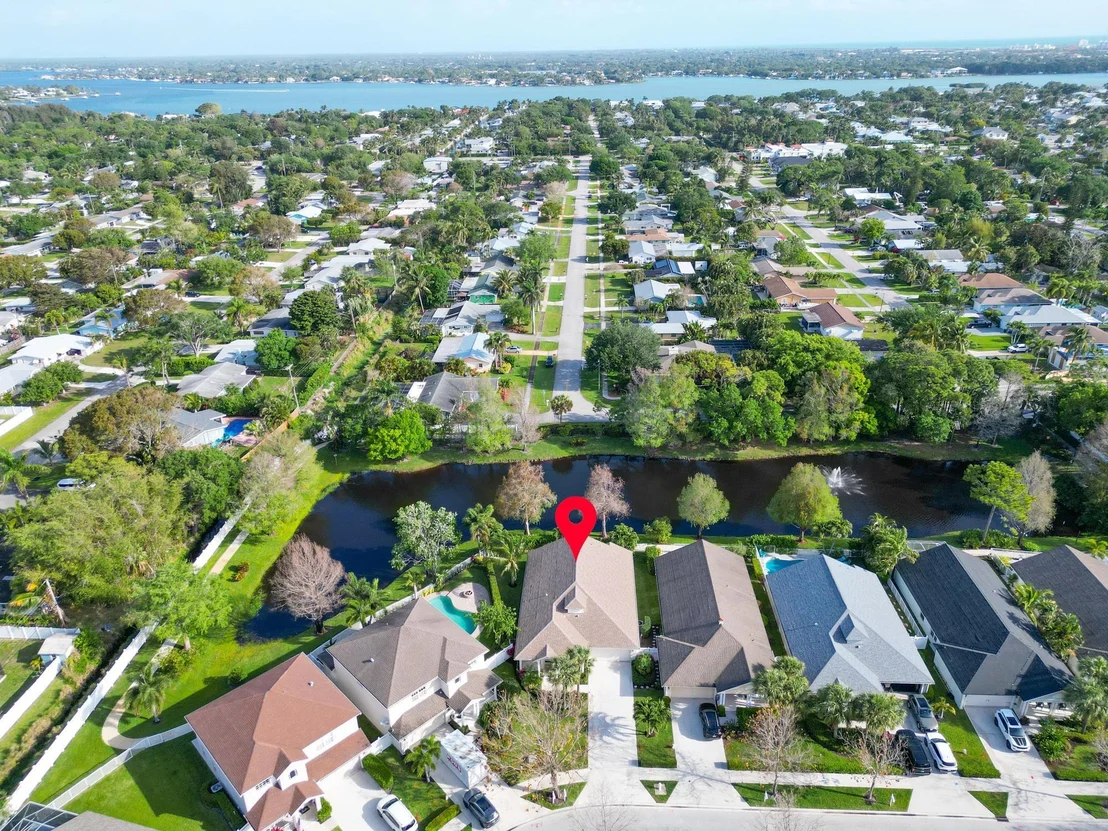 Photo of 272 Clocktower Drive