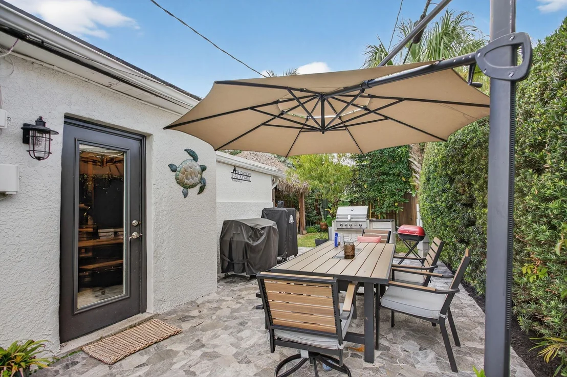 Photo of 1713 W River Drive