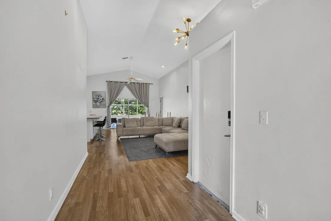 Photo of 120 Paddock Lane