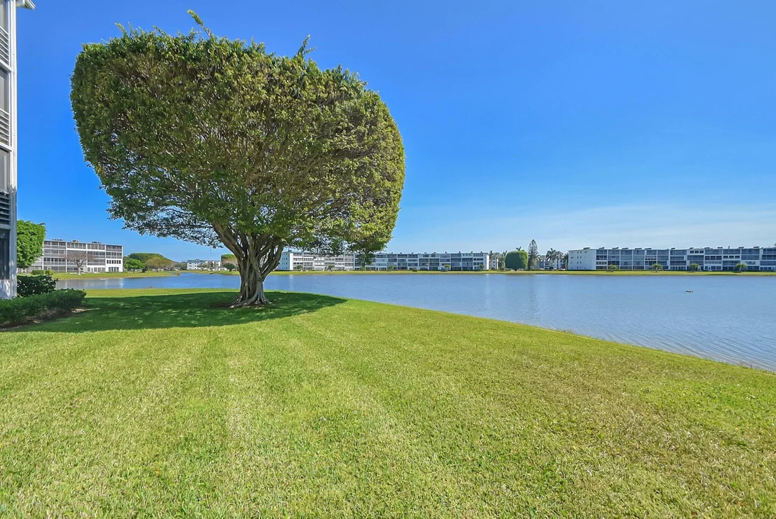 Photo of 4015 Cornwall A