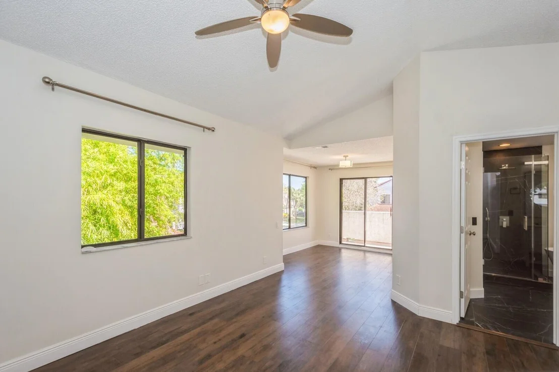 Photo of 5504 FOX HOLLOW Drive