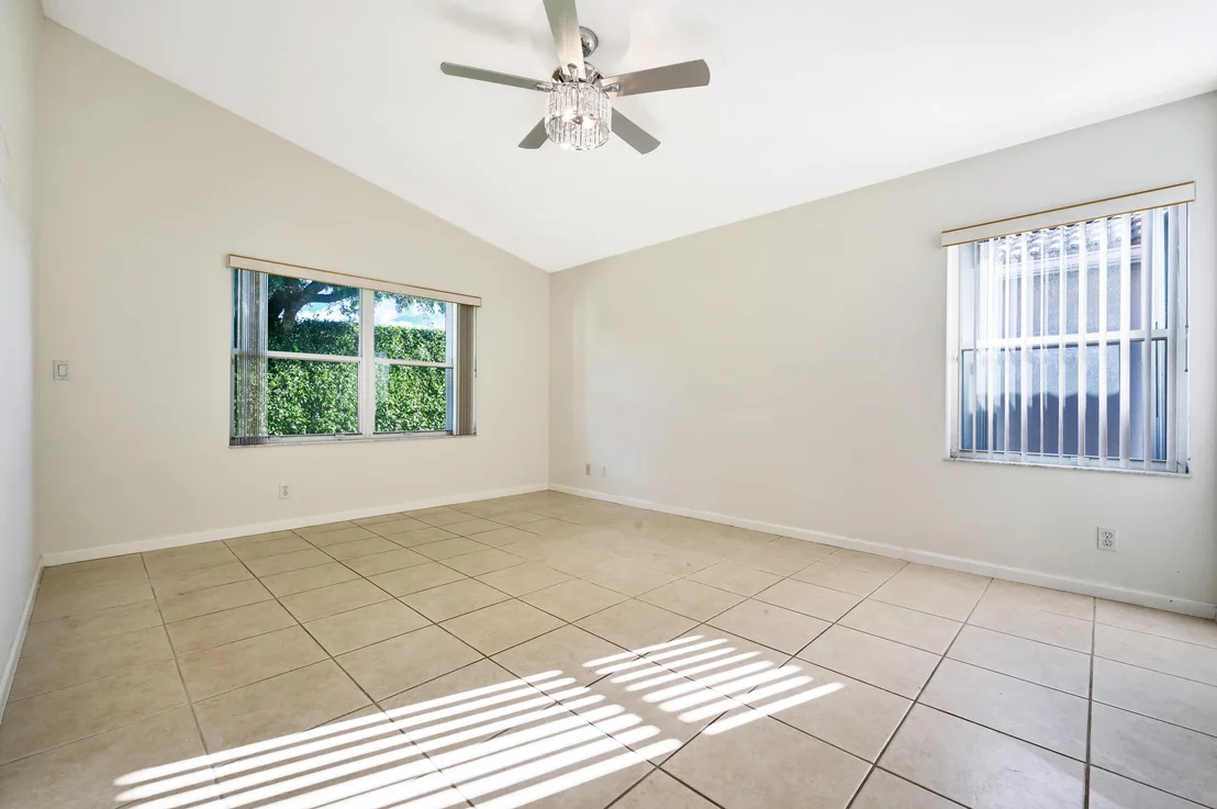 Photo of 5867 Royal Isles Boulevard