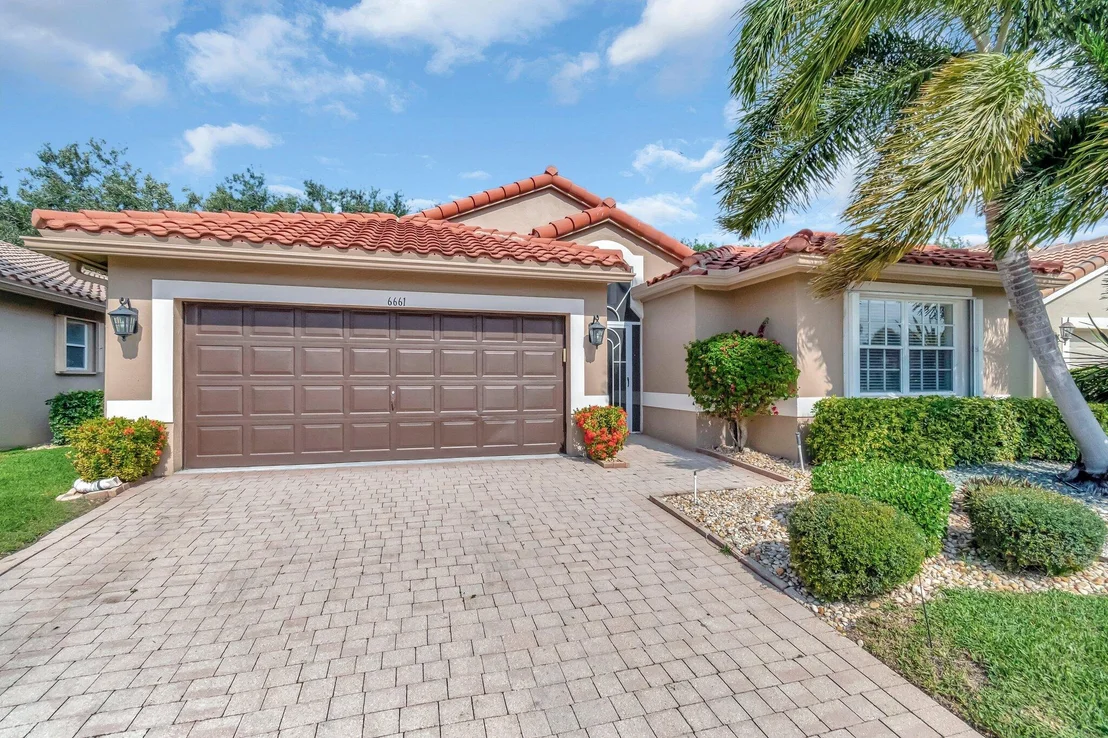 Photo of 6661 Sherbrook Drive