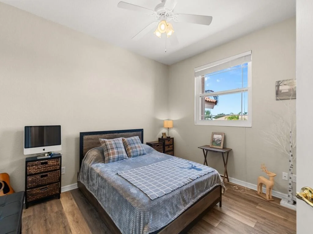 Photo of 1010 SW Ruby Ave Avenue SW