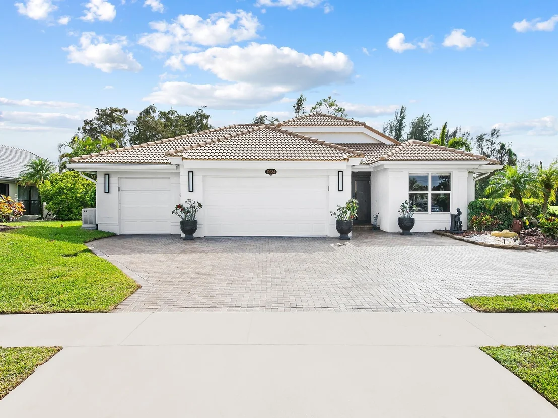 Photo of 10984 Highland Circle