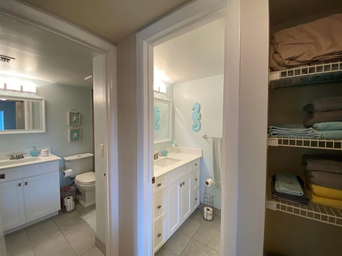 Photo of Unit D1 at 302 Pine Ridge Circle