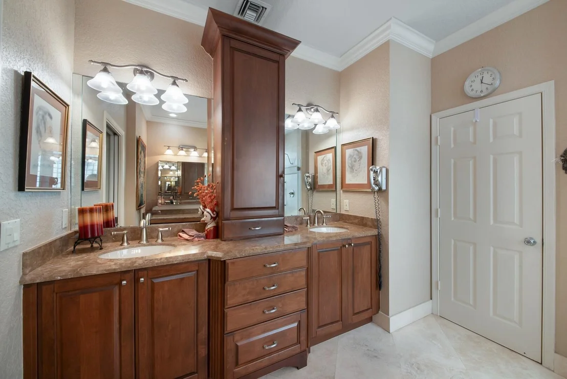 Photo of 13651 Weyburne Drive
