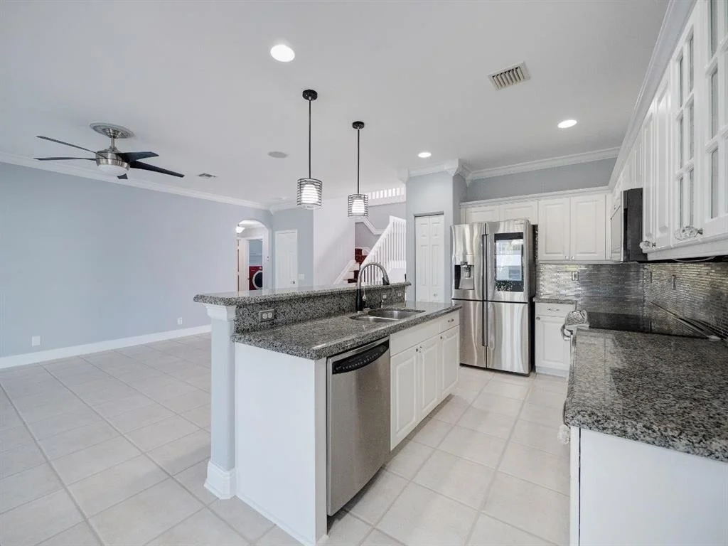 Photo of 7592 Colony Palm Drive