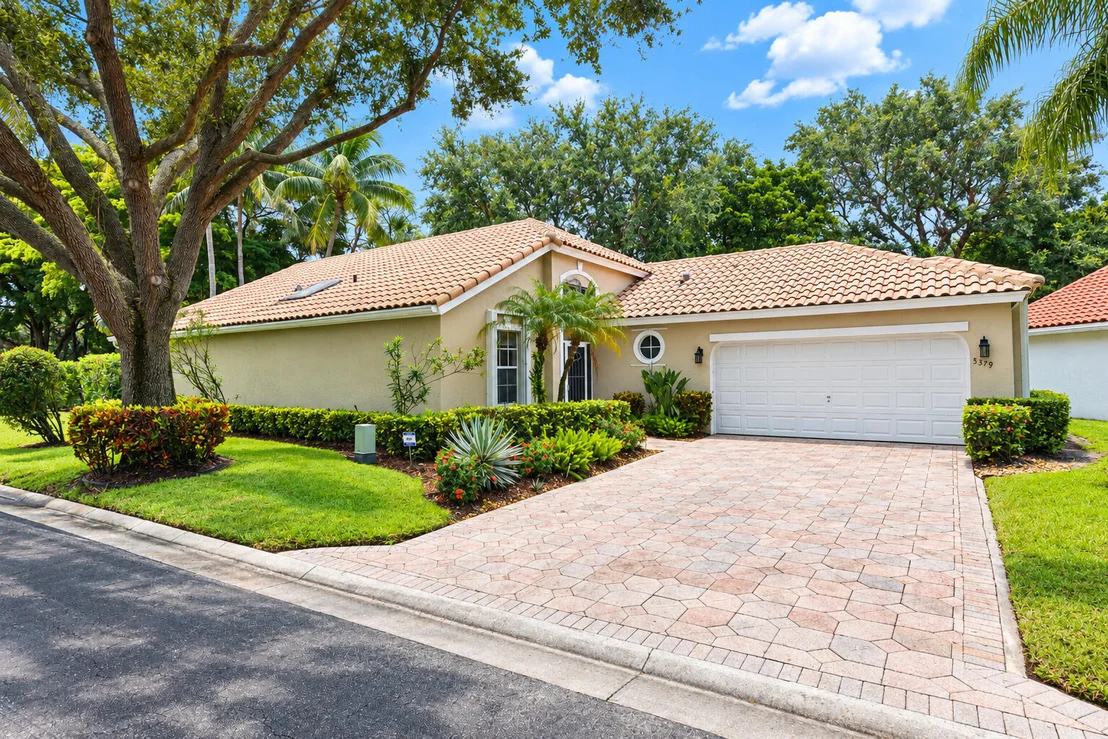 Photo of 5379 Brookview Drive