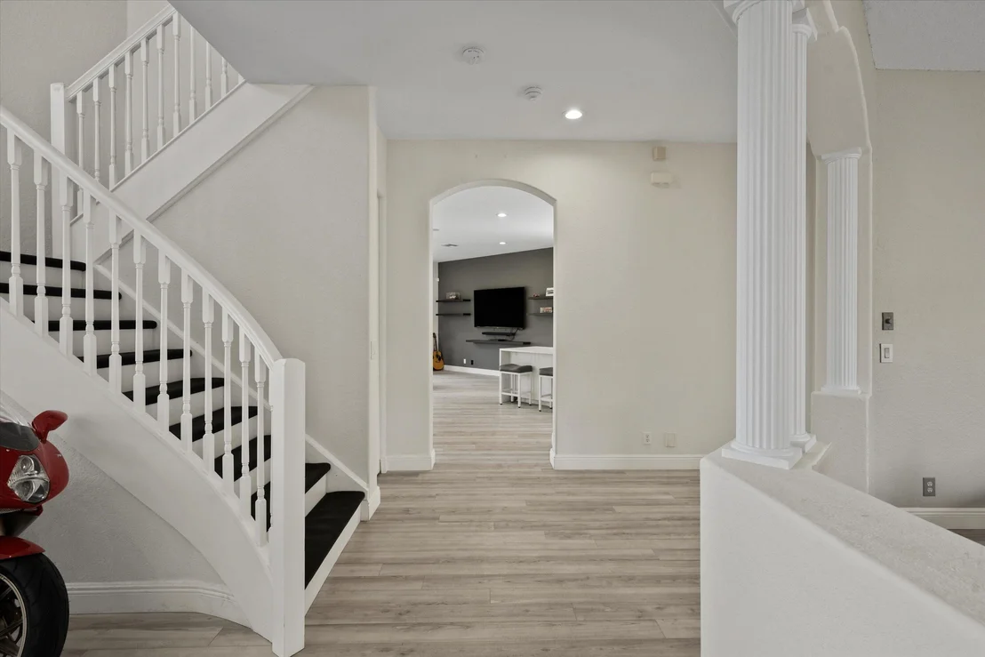 Photo of 1215 Creekside Drive