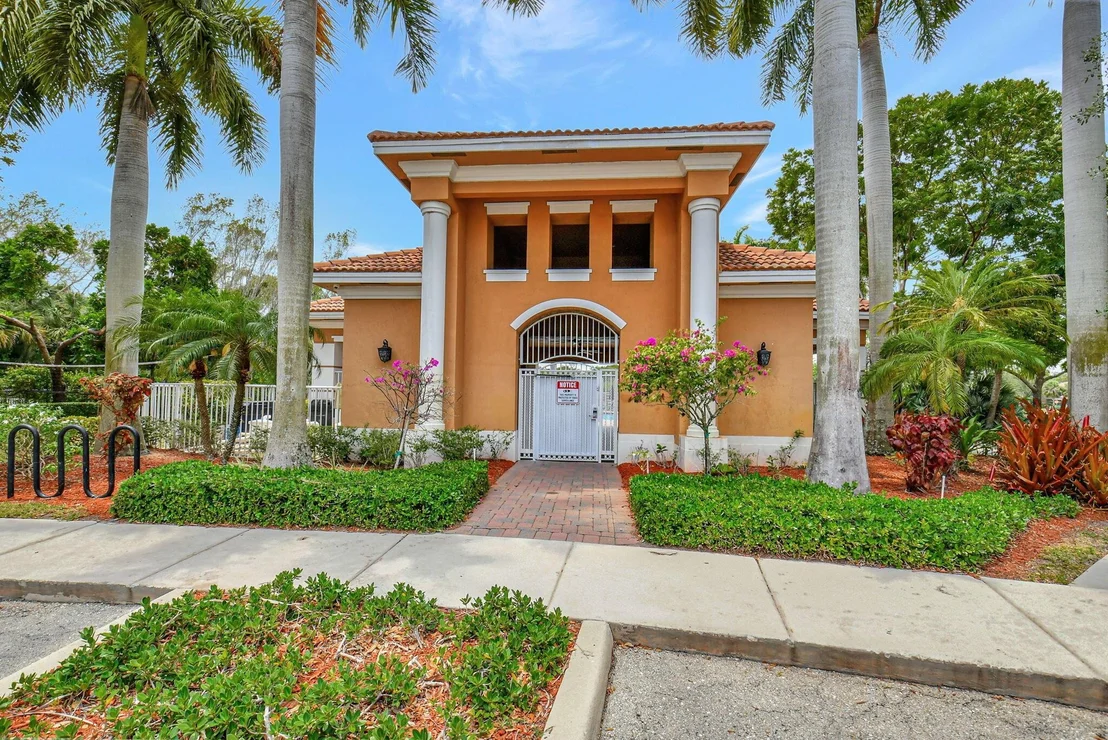Photo of 4524 Highgate Drive