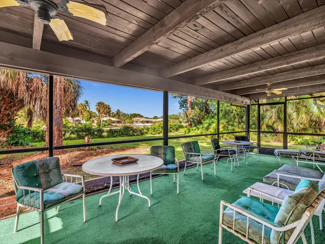 Photo of 3537 Lakeview Drive