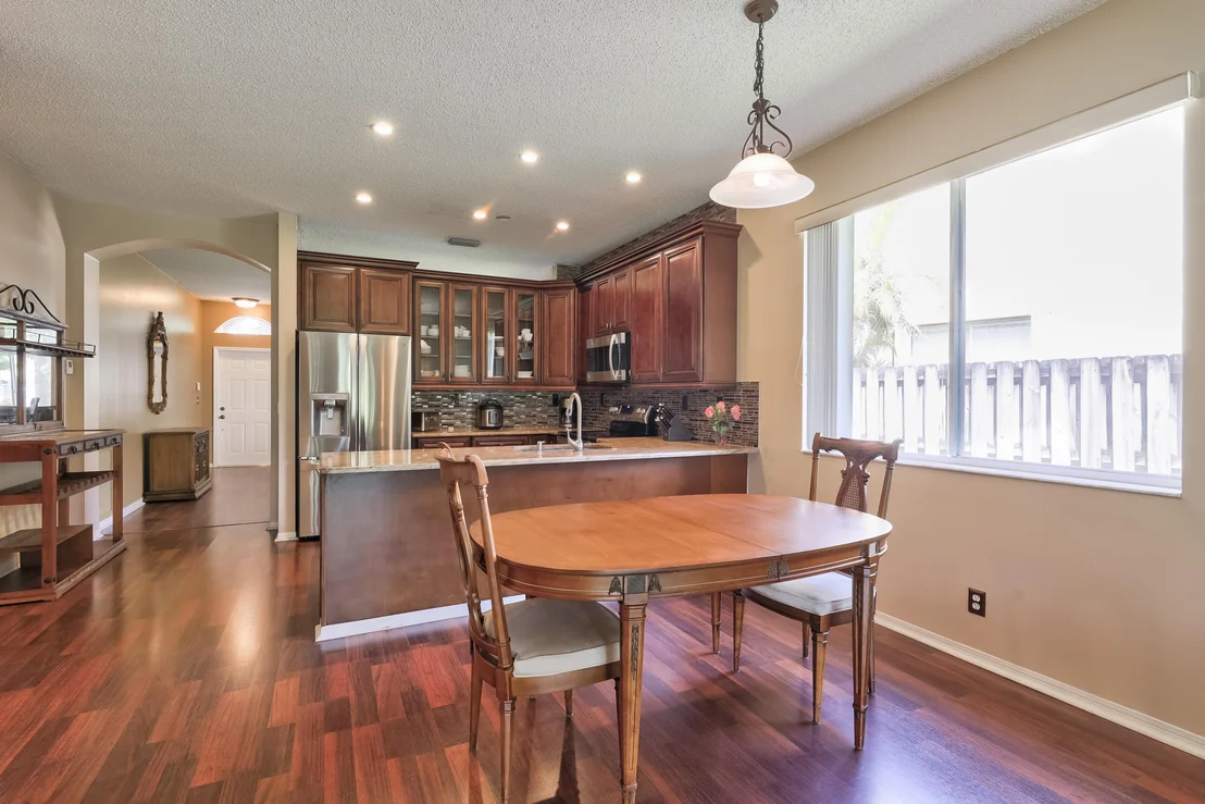 Photo of 4112 Oxbow Drive