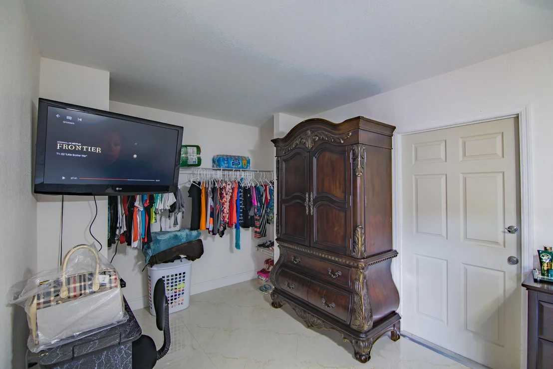 Photo of 919 Rudolph Road