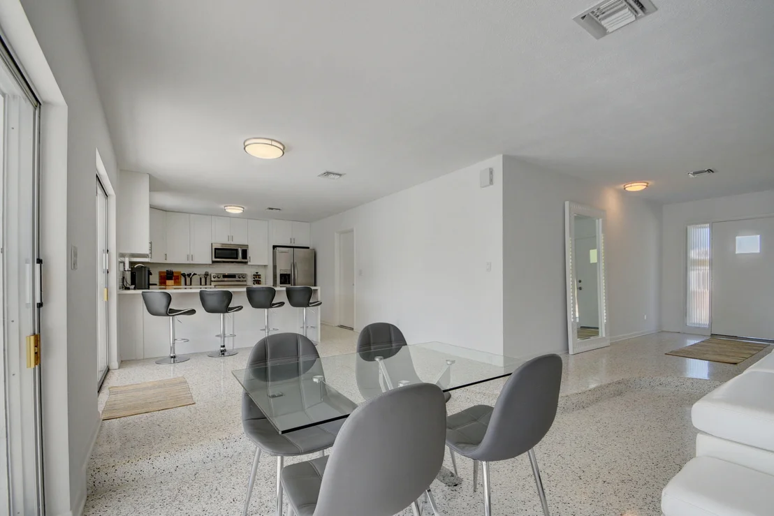 Photo of 1171 BIMINI Lane