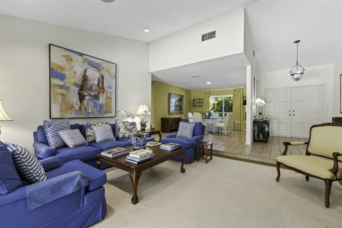 Photo of 2812 Embassy Drive