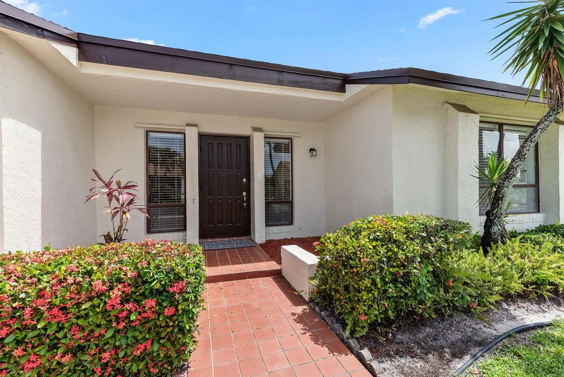 Photo of 6090 Ambertree Lane