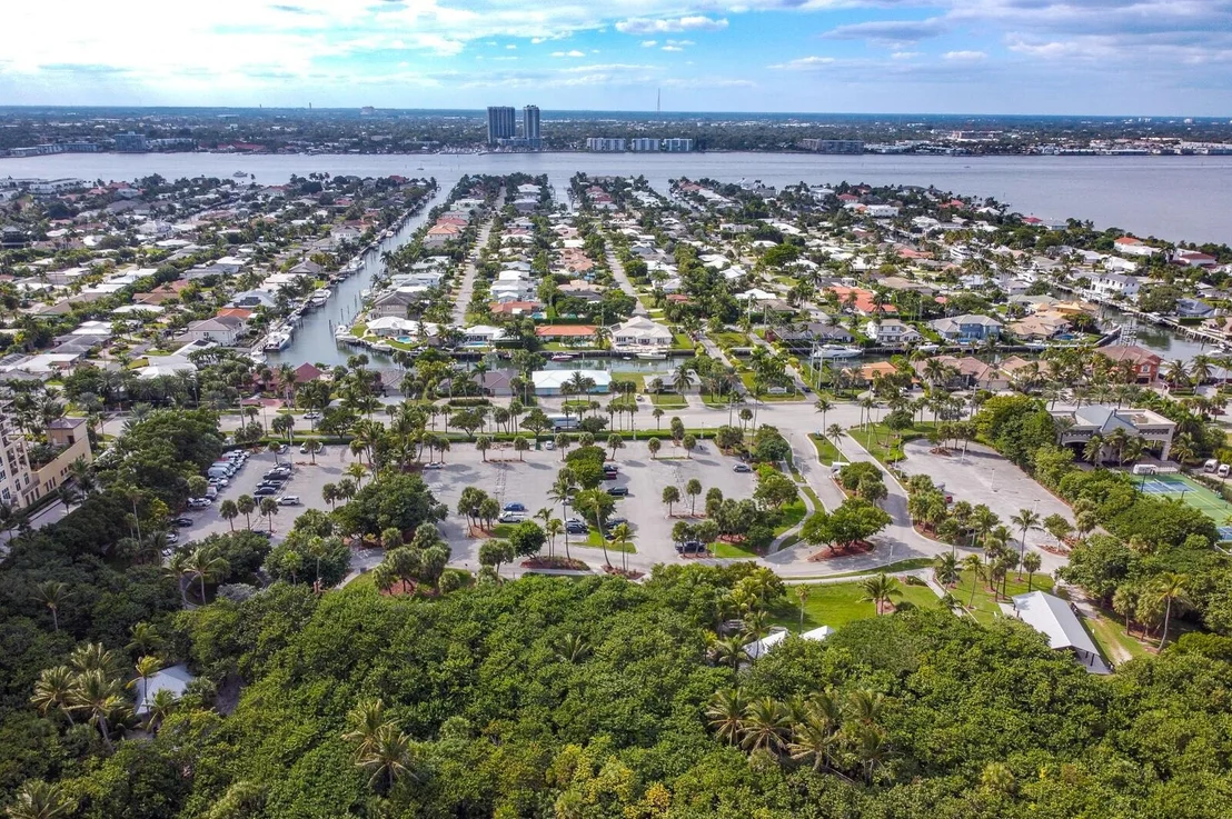 Photo of 1100 Morse Boulevard