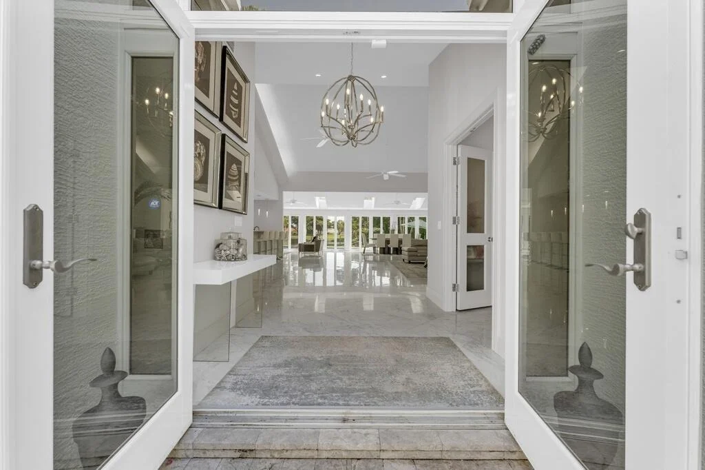 Photo of 355 Oakview Drive