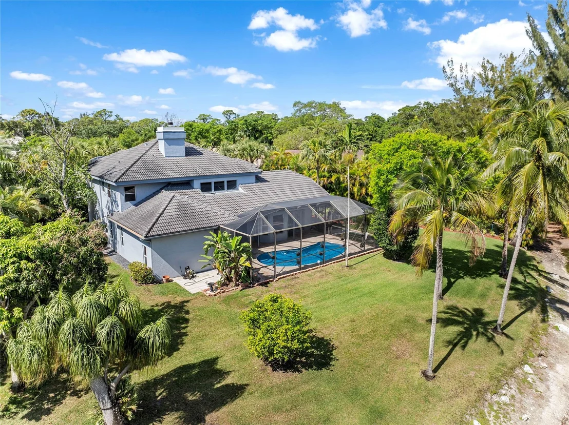 Photo of 6001 NW 68th Manor