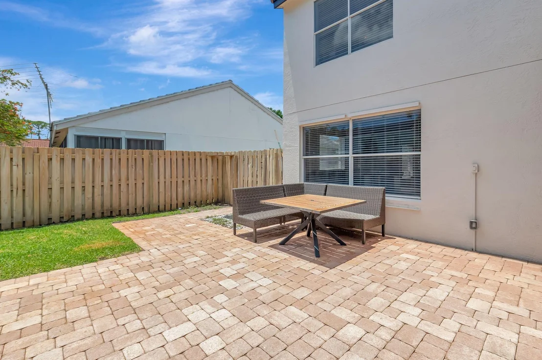Photo of 8884 Spring Valley Drive