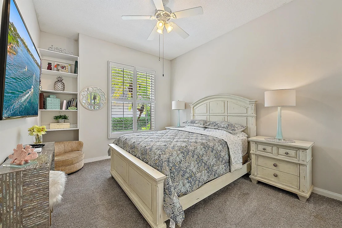 Photo of 156 Hampton Place