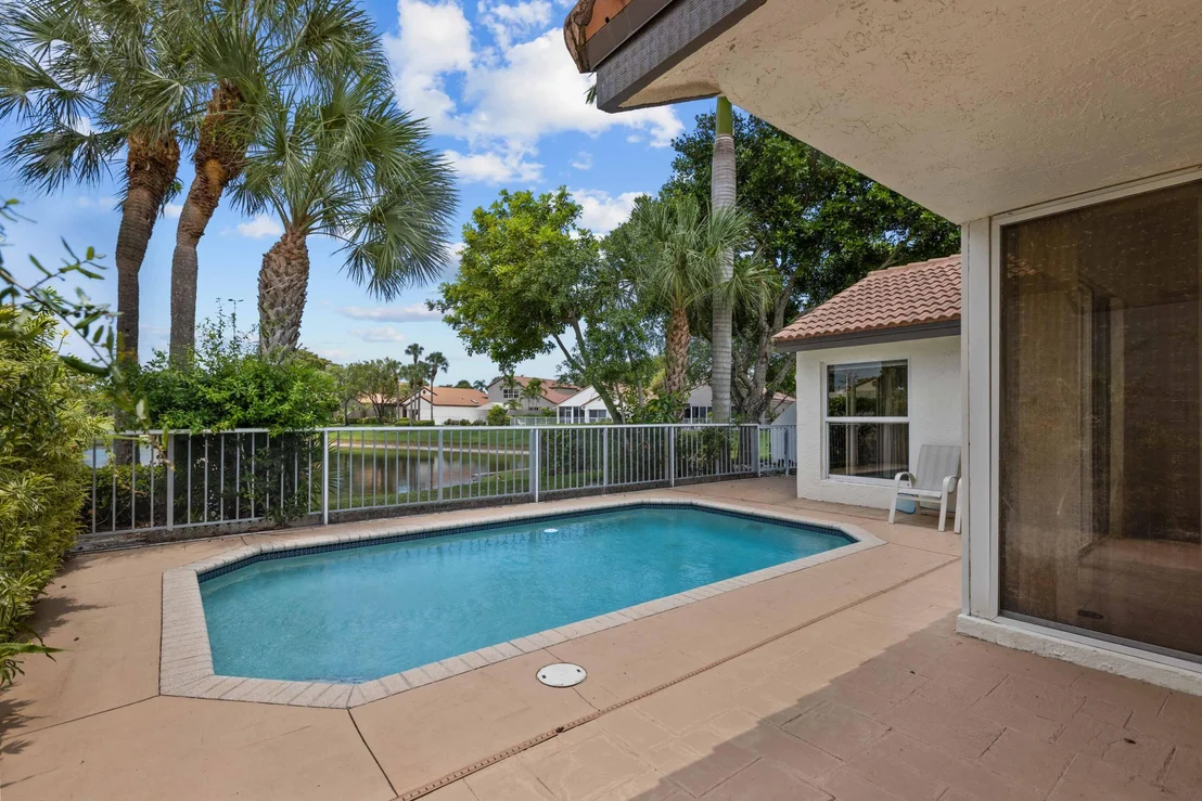 Photo of 22586 Esplanada Drive