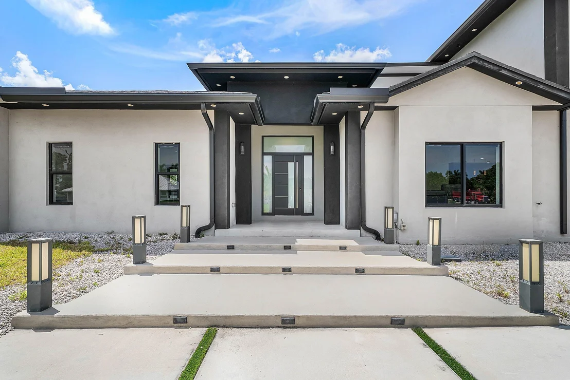Photo of 641 Marshall Road