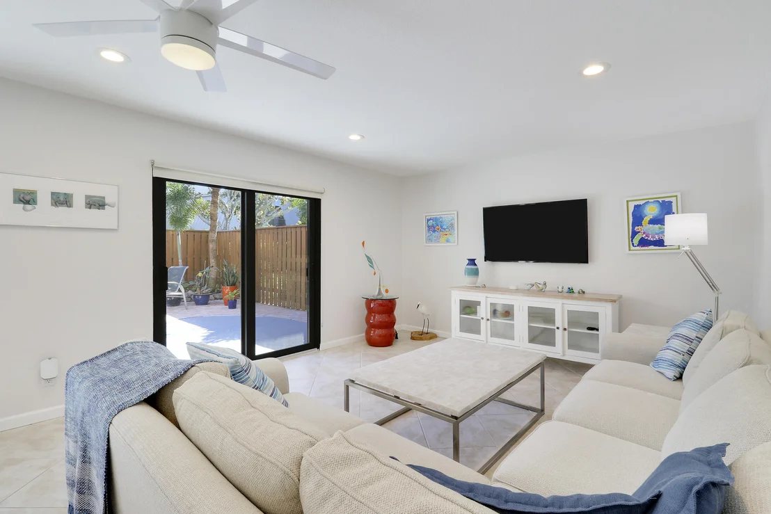 Photo of Unit 5A at 1420 Ocean Way